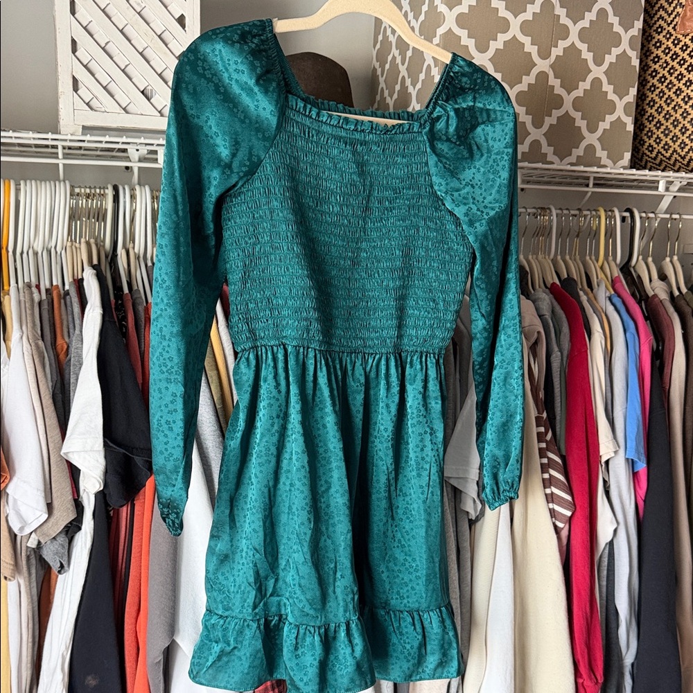 Art Class Emerald Green Long Sleeve Dress
